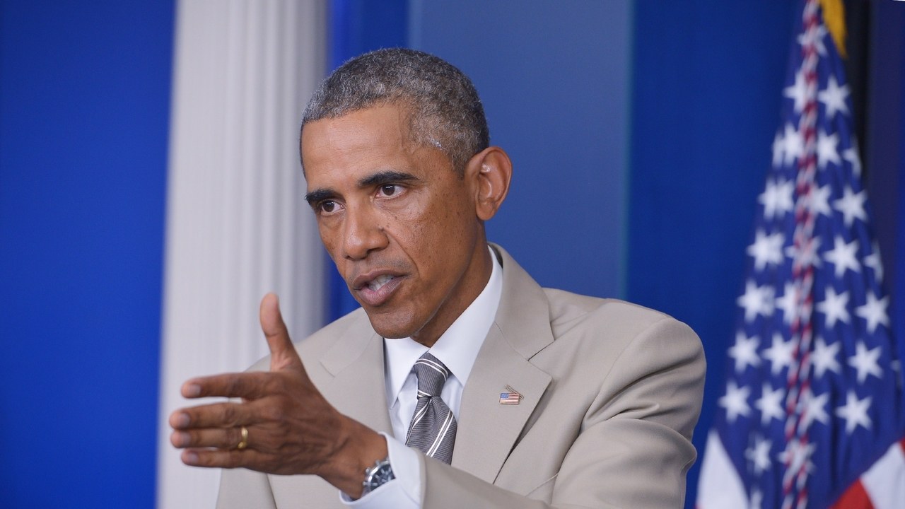 barack-obama-tan-suit-3
